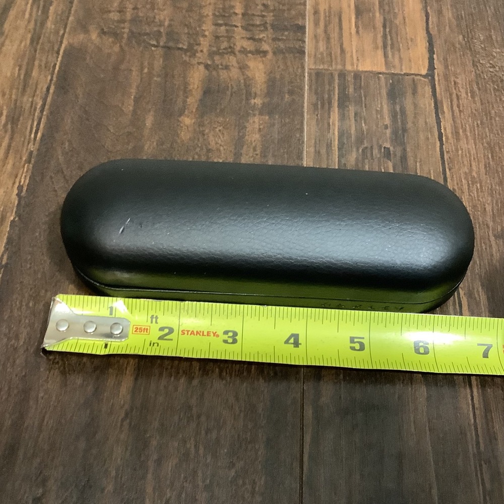 Oakley Black Hard Shell Sunglasses Case Eyewear Storage Clamshell Logo Case - Picture 11 of 11